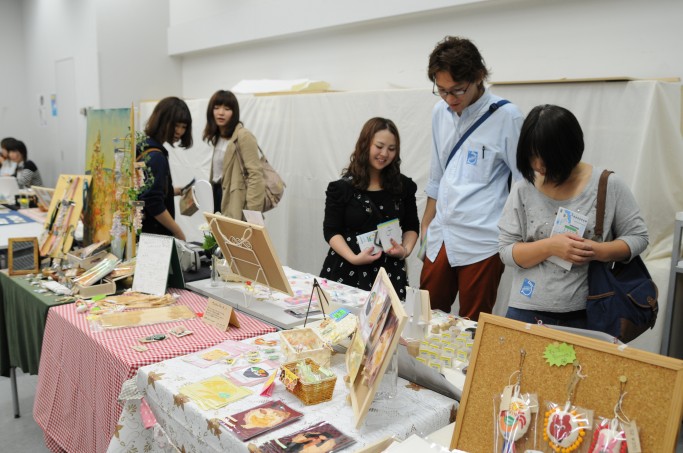 KUWAMART 会場風景